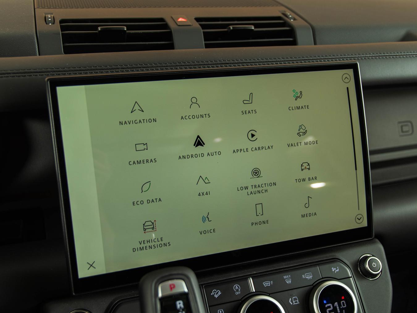 Land Rover Defender 110 P425 V8 X-Dynamic HSE