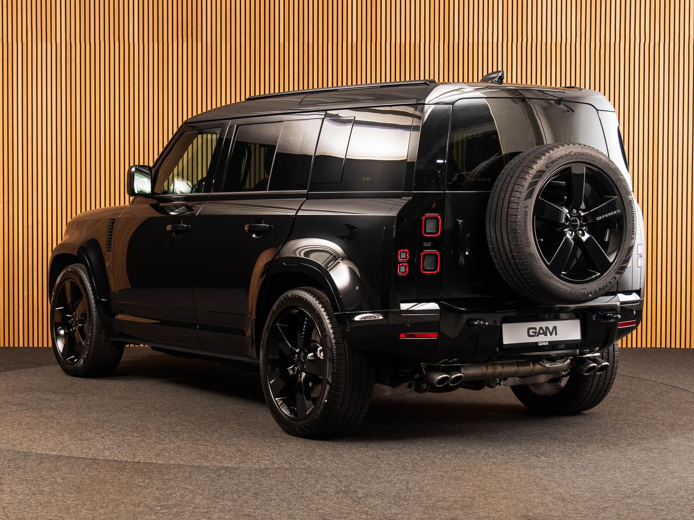 Land Rover Defender 110 P425 V8 X-Dynamic HSE