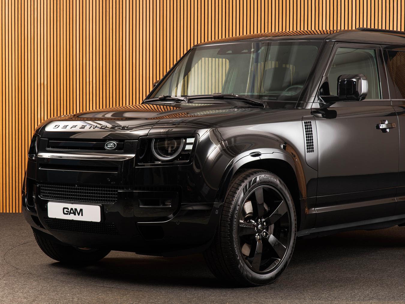 Land Rover Defender 110 P425 V8 X-Dynamic HSE