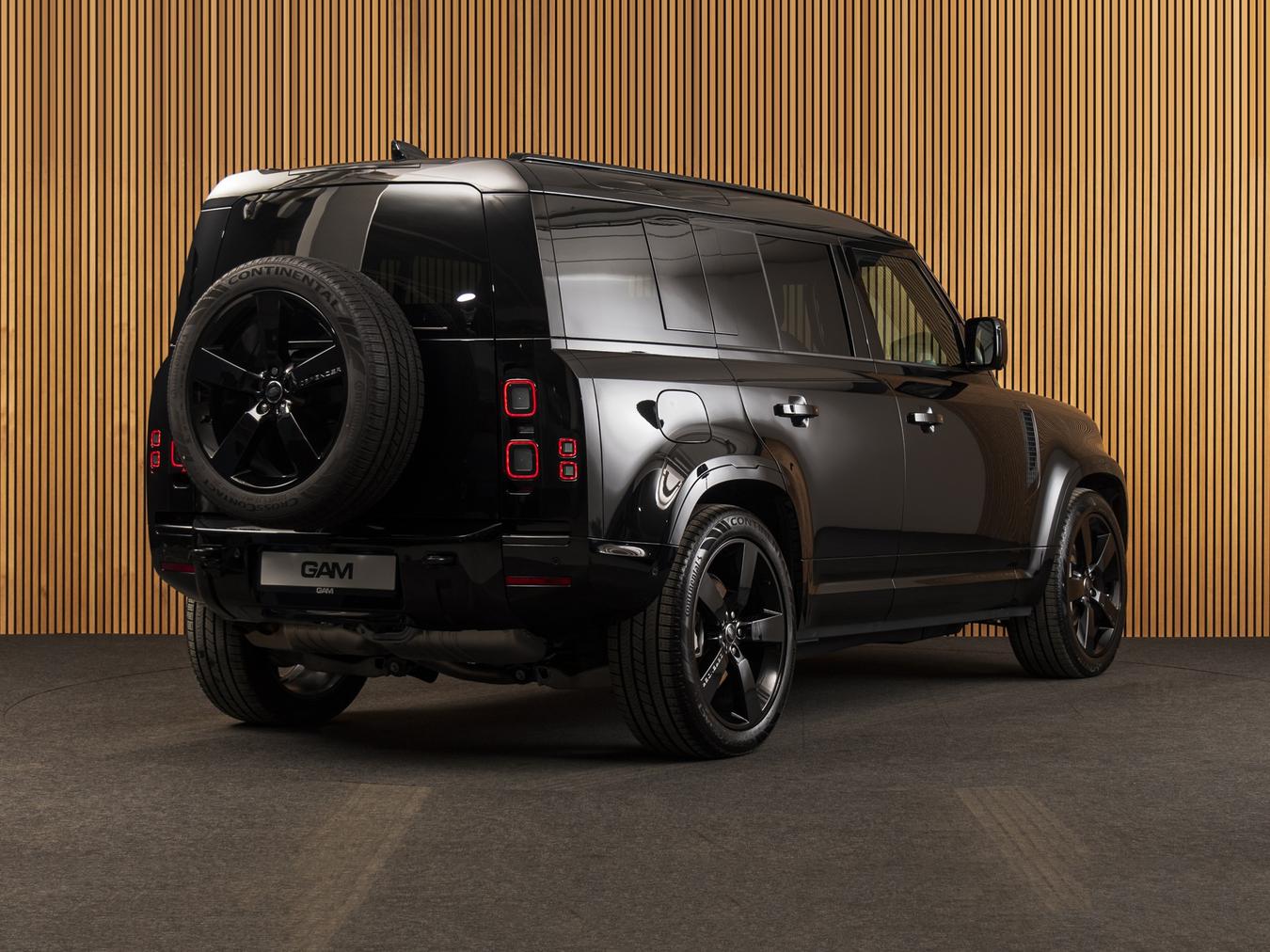 Land Rover Defender 110 D350 X-Dynamic HSE