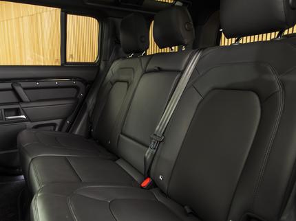 Land Rover Defender 110 D350 X-Dynamic HSE