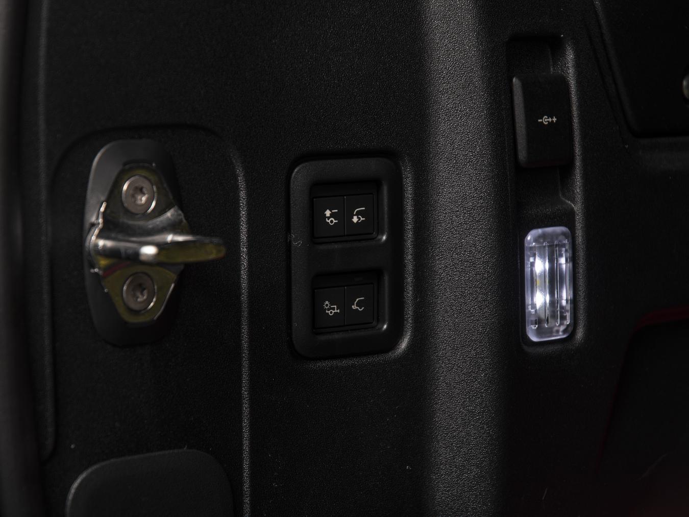 Land Rover Defender 110 D350 X-Dynamic HSE