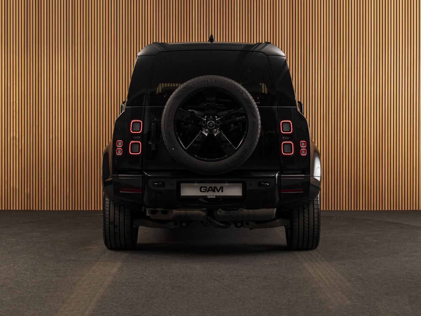 Land Rover Defender 110 D350 X-Dynamic HSE