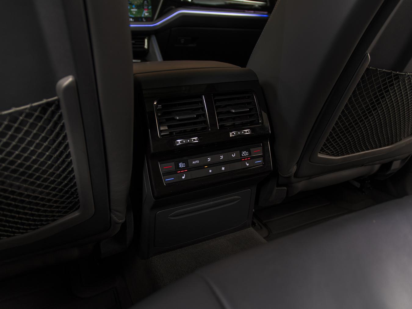 Volkswagen Touareg R eHybrid TSI 4MOTION