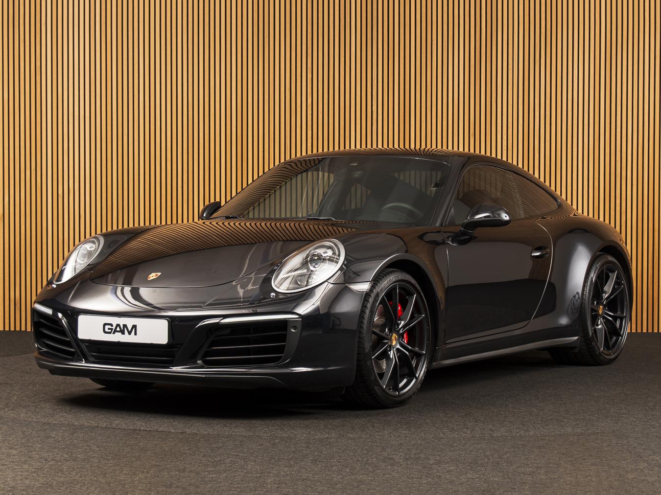 Porsche 911 Carrera 4