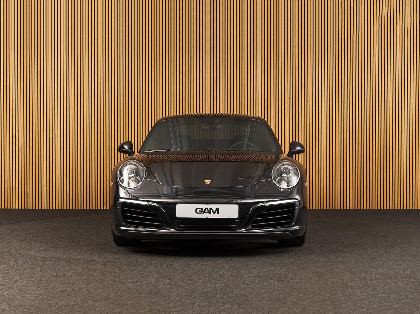 Porsche 911 Carrera 4