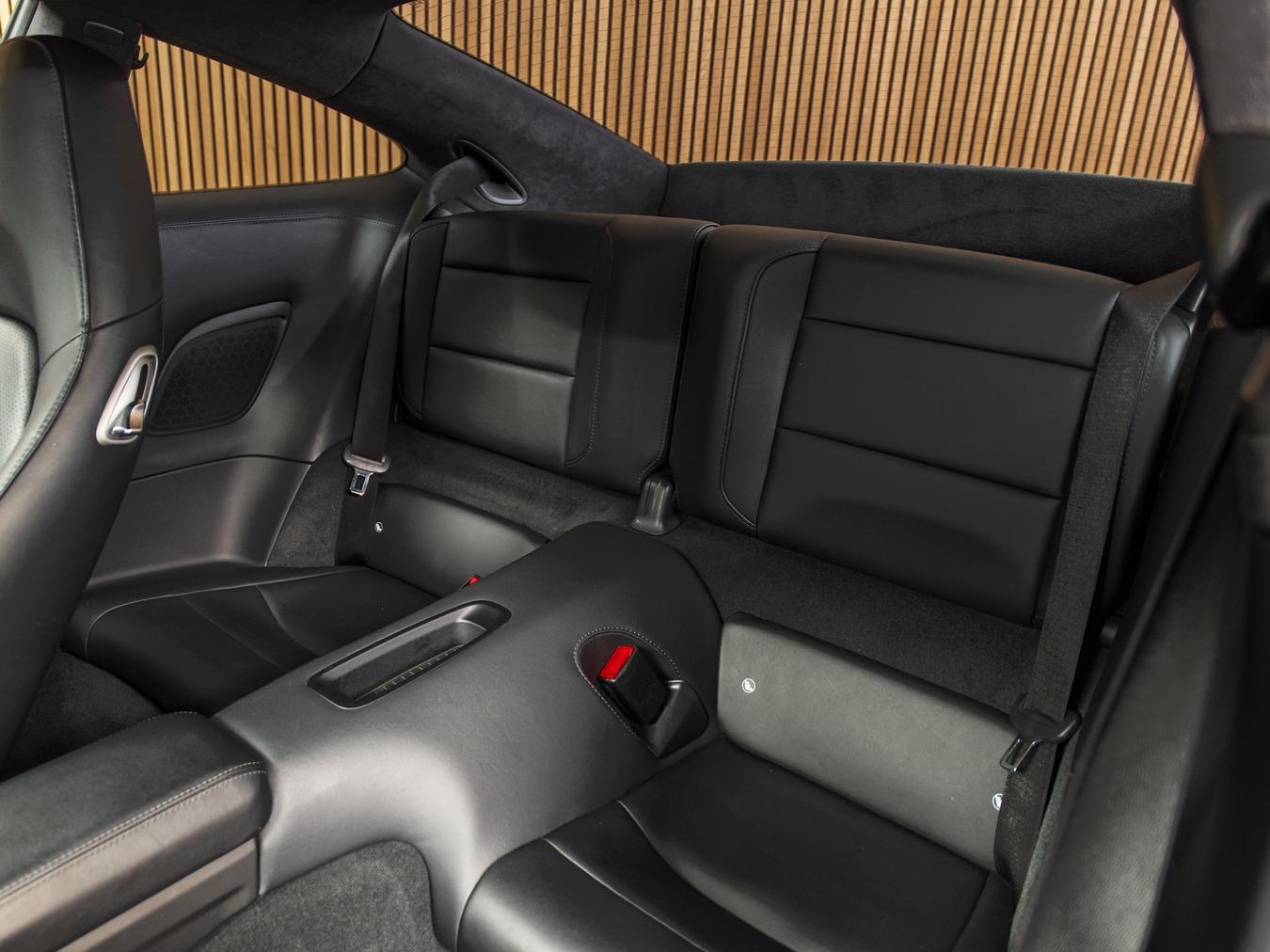 Porsche 911 Carrera 4