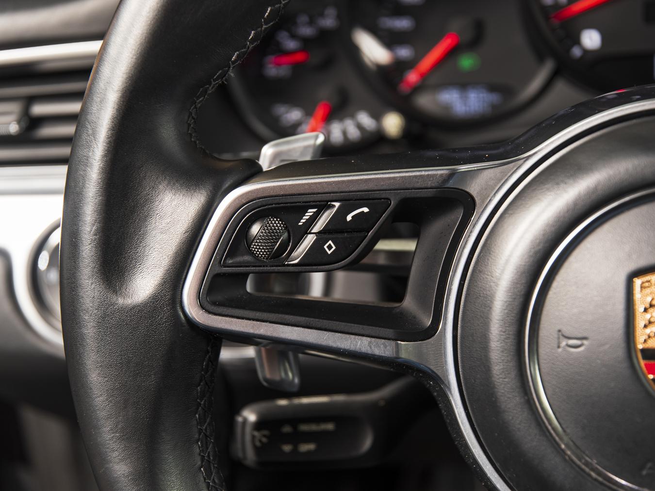 Porsche 911 Carrera 4