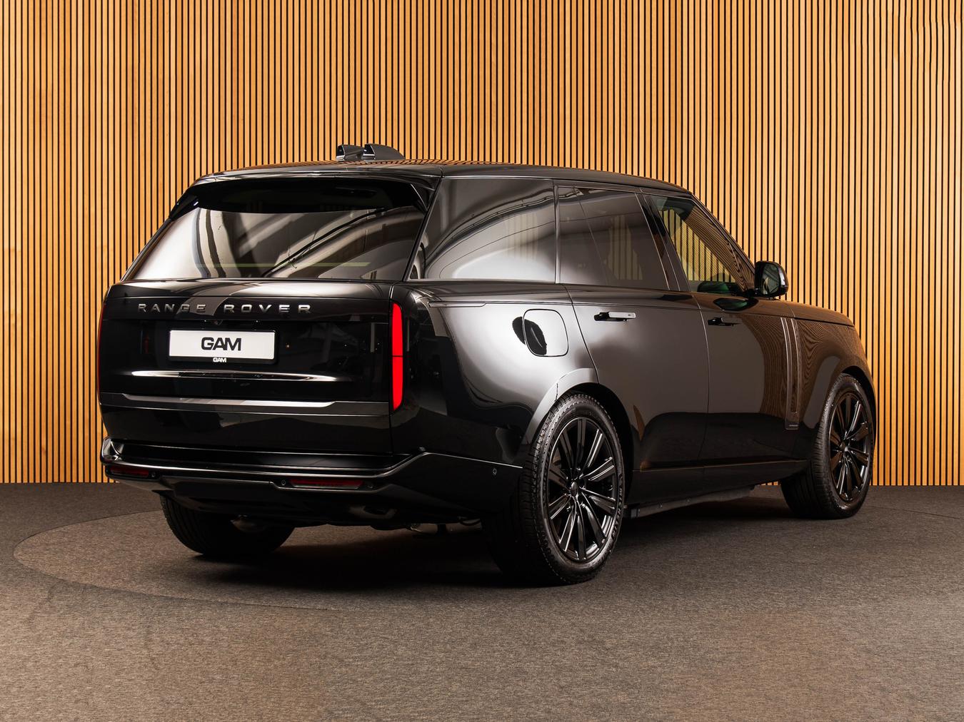Land Rover Range Rover P550e Autobiography