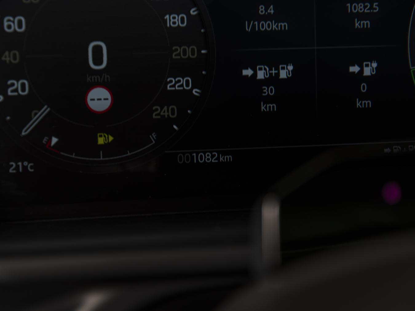 Land Rover Defender 110 X-Dynamic HSE P300e