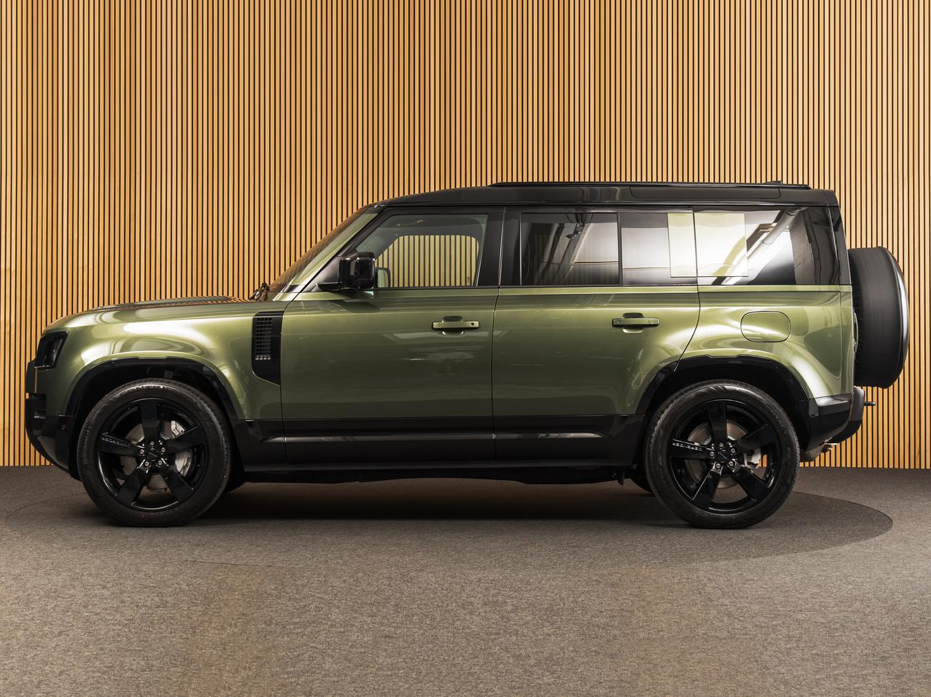 Land Rover Defender 110 X-Dynamic HSE P300e