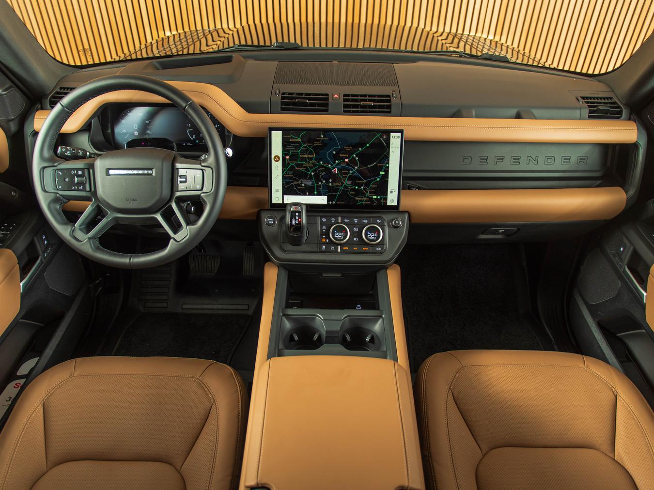 Land Rover Defender 110 D350 X-Dynamic HSE