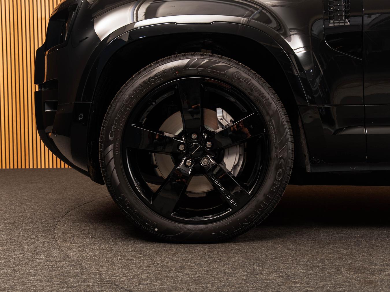 Land Rover Defender 110 D350 X-Dynamic HSE