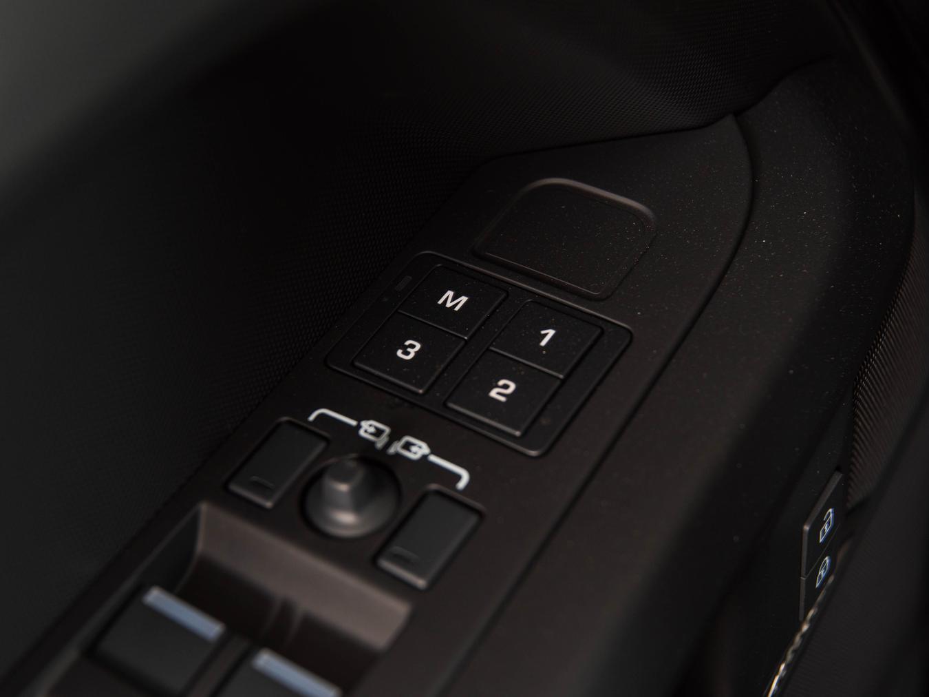 Land Rover Defender 110 D350 X-Dynamic HSE