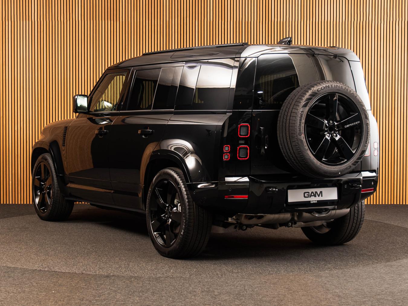 Land Rover Defender 110 D350 X-Dynamic HSE