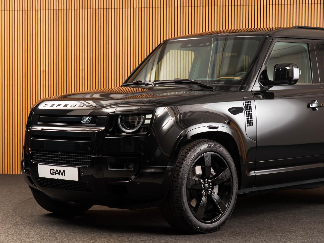 Land Rover Defender 110 D350 X-Dynamic HSE