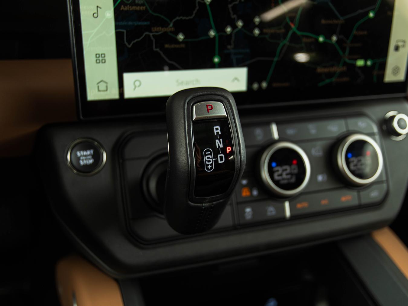 Land Rover Defender 110 D350 X-Dynamic HSE