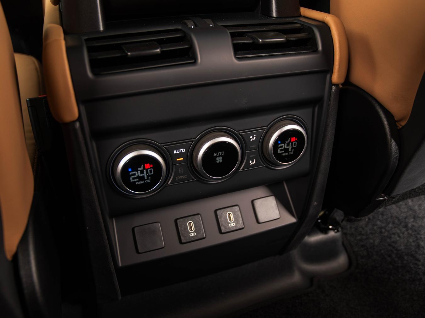 Land Rover Defender 110 D350 X-Dynamic HSE
