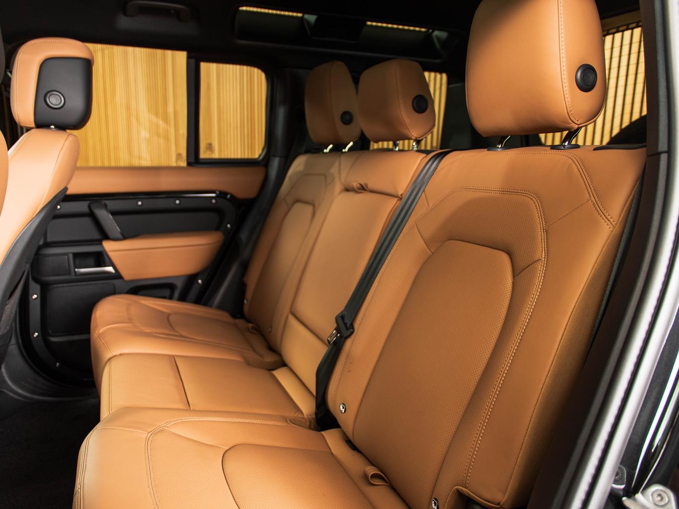 Land Rover Defender 110 D350 X-Dynamic HSE