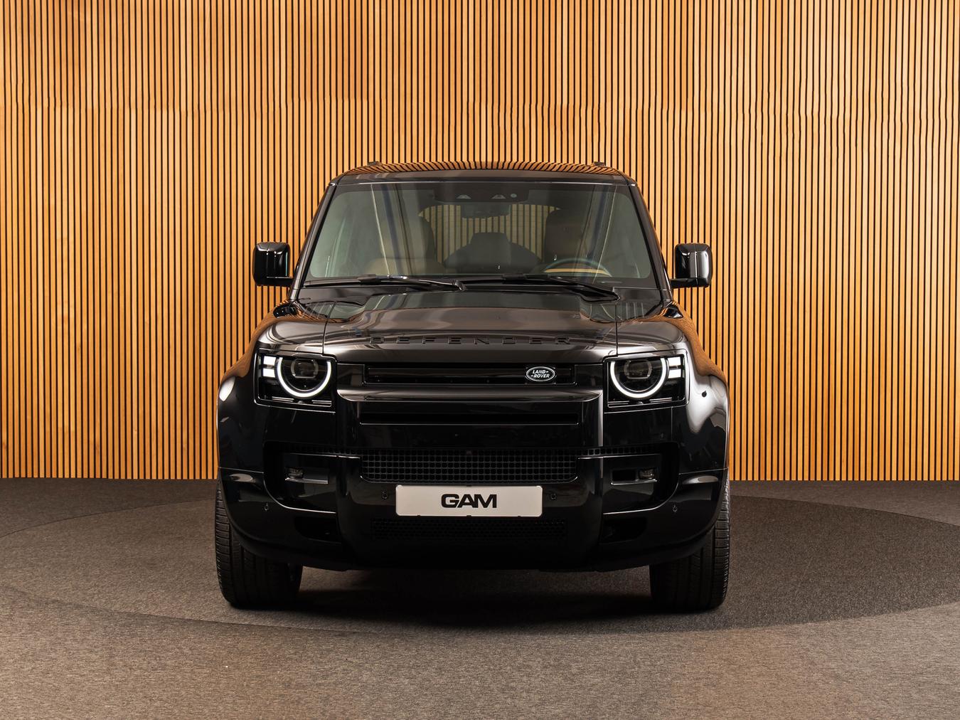 Land Rover Defender 110 D350 X-Dynamic HSE