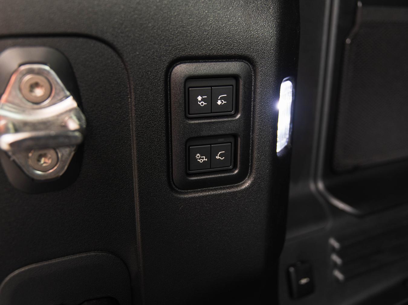 Land Rover Defender 110 D350 X-Dynamic HSE