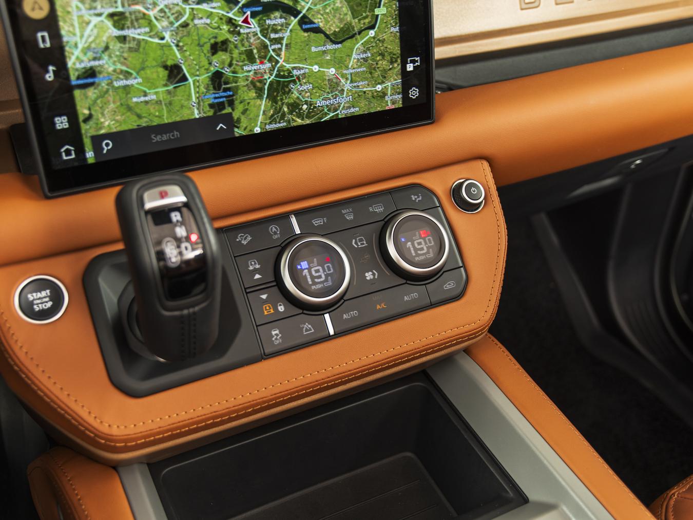 Land Rover Defender 90 V8