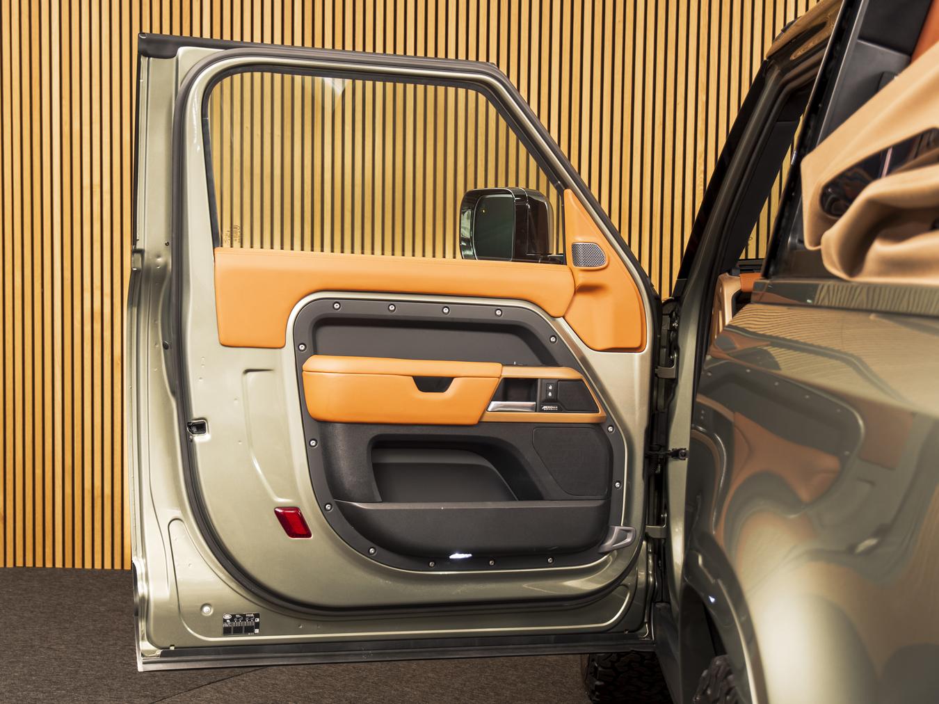 Land Rover Defender 90 V8