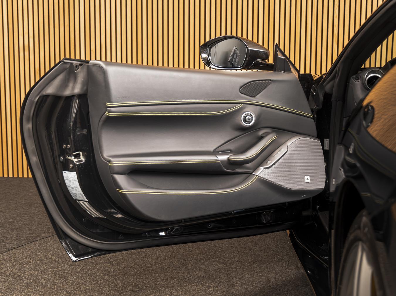 Ferrari Portofino 3.9 V8 HELE