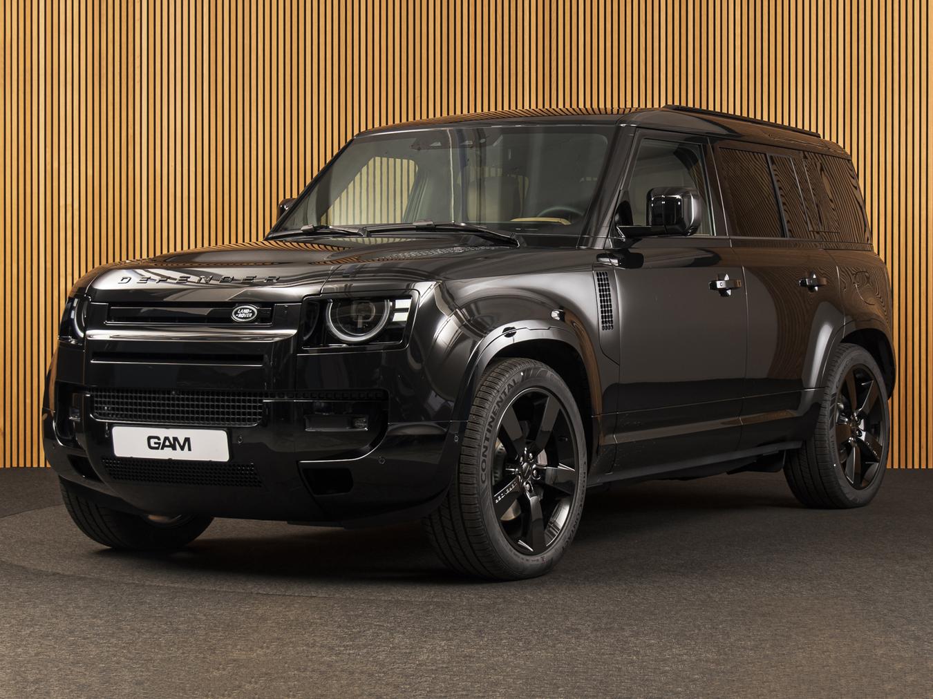 Land Rover Defender 110 X-Dynamic HSE P300e