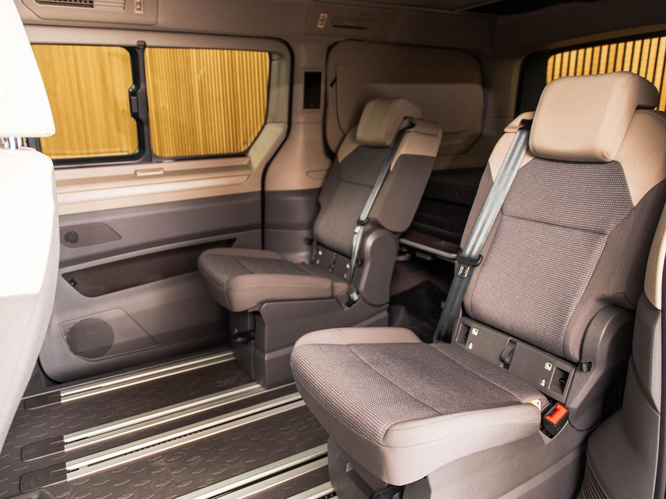 Volkswagen T7 California eHybrid 4M Beach