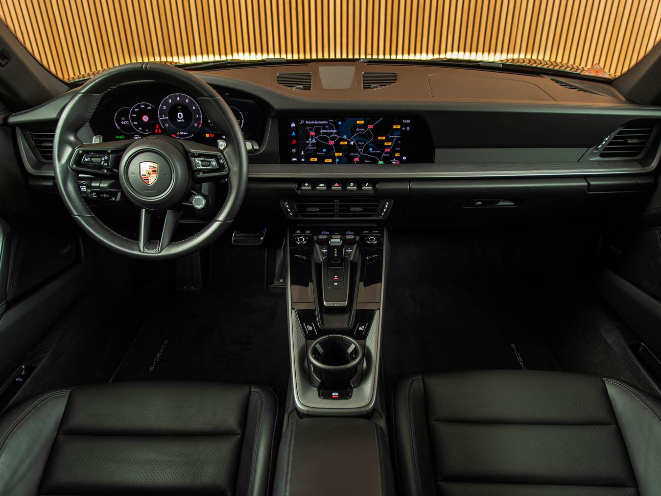 Porsche 911 Carrera