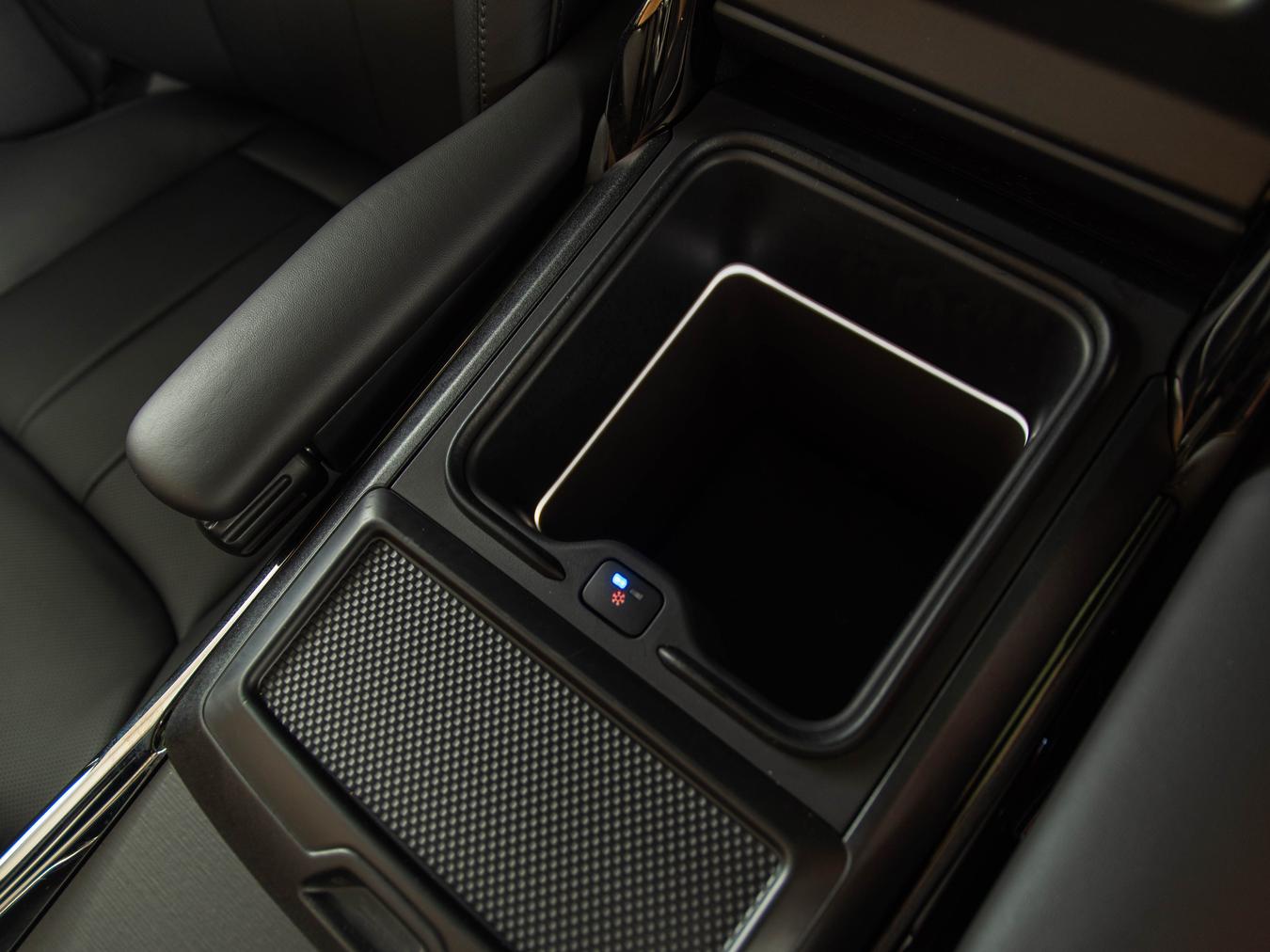 Land Rover Range Rover Sport P550e Autobiography