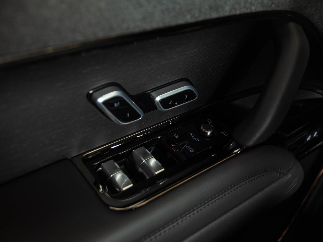 Land Rover Range Rover Sport P550e Autobiography