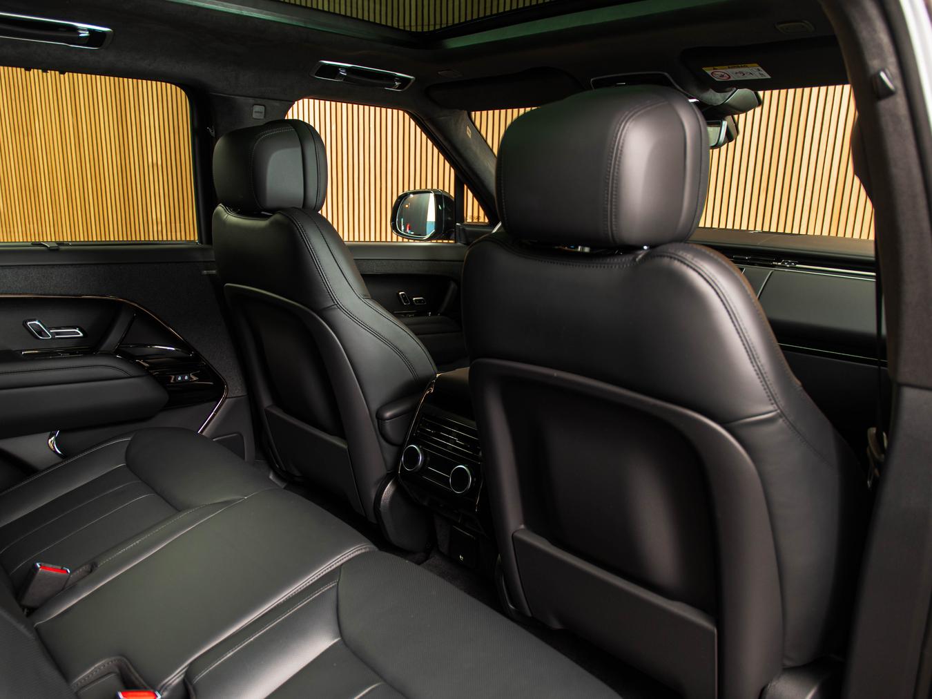 Land Rover Range Rover Sport P550e Autobiography