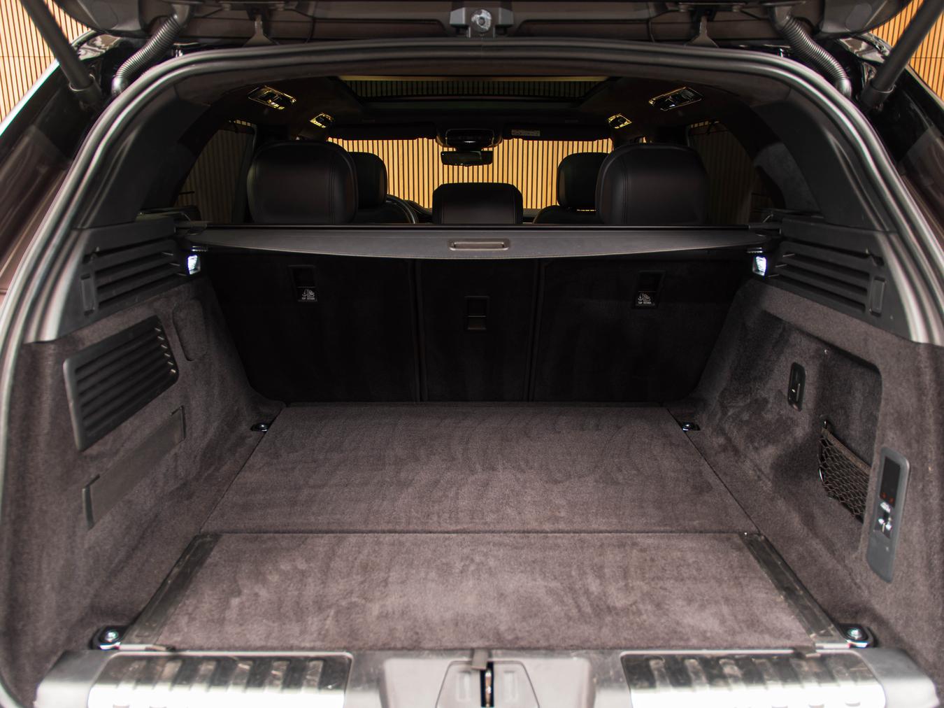 Land Rover Range Rover Sport P550e Autobiography