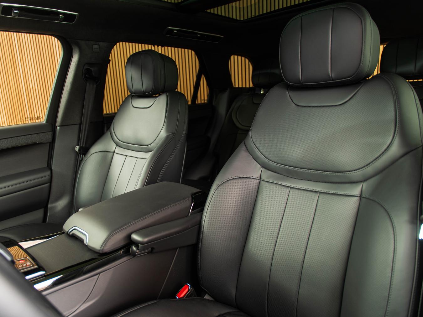 Land Rover Range Rover Sport P550e Autobiography