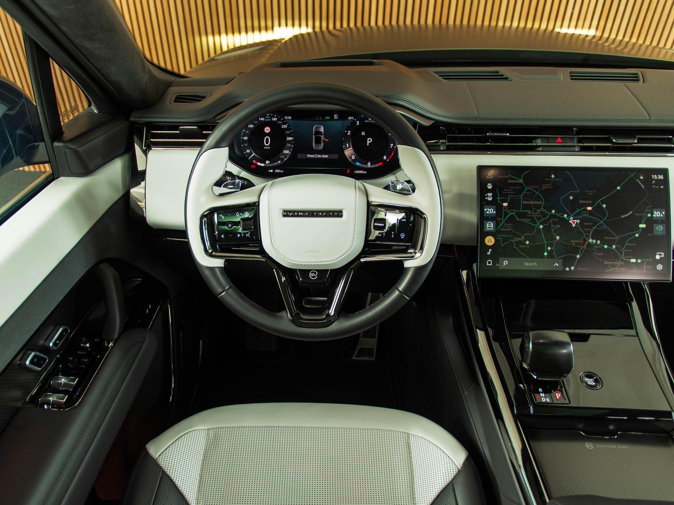 Land Rover Range Rover Sport P635 SV