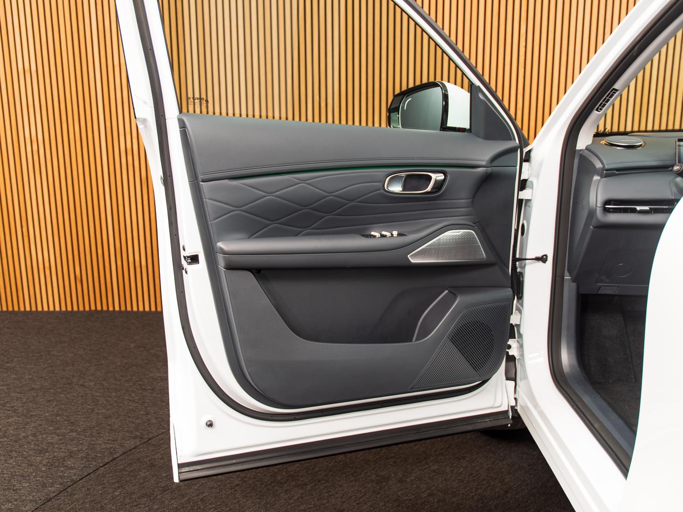 Geely Starray EM-i Max+